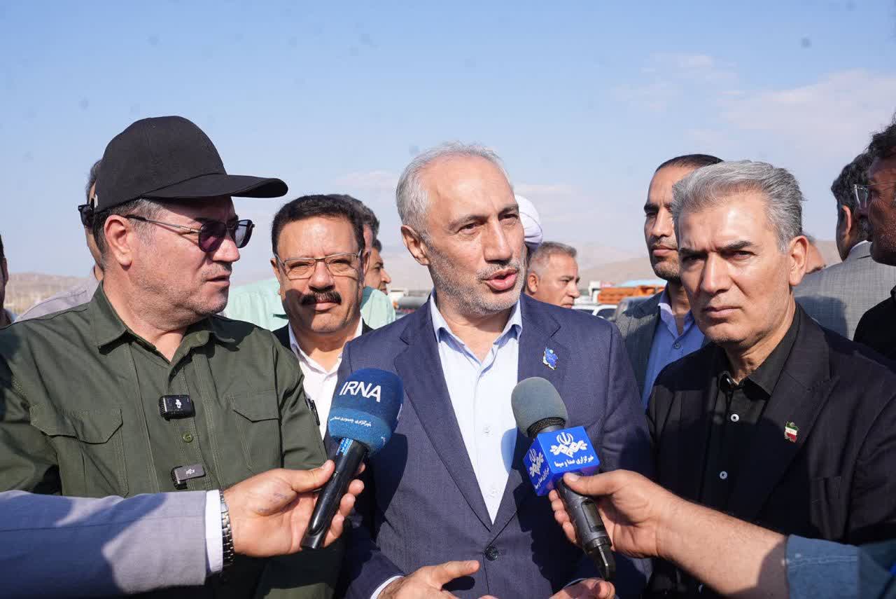 آغاز سفر معاون رئیسجمهور و معاون وزیر راه و شهرسازی به آذربایجانغربی + تصاویر