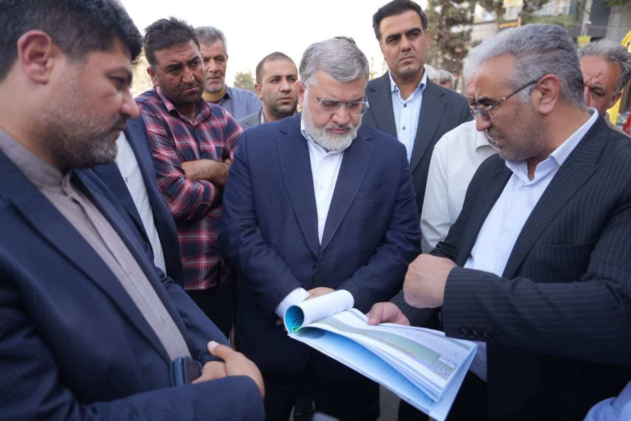بررسی مسائل و مشکلات ساکنان خیابان عدالت ارومیه با حضور استاندار آذربایجانغربی + تصاویر