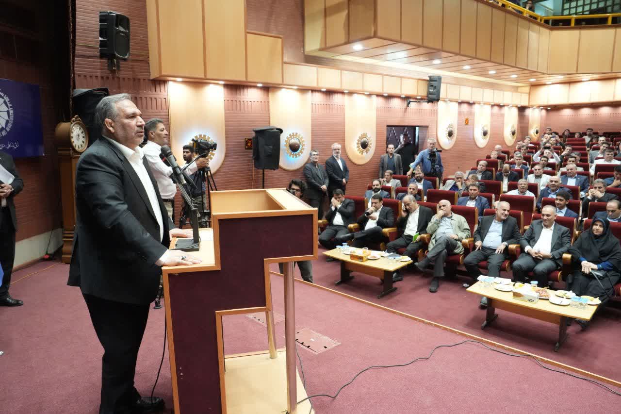 برگزاری نشست بررسی چالشها و راهکارهای توسعه اقتصادی آذربایجانغربی + تصاویر