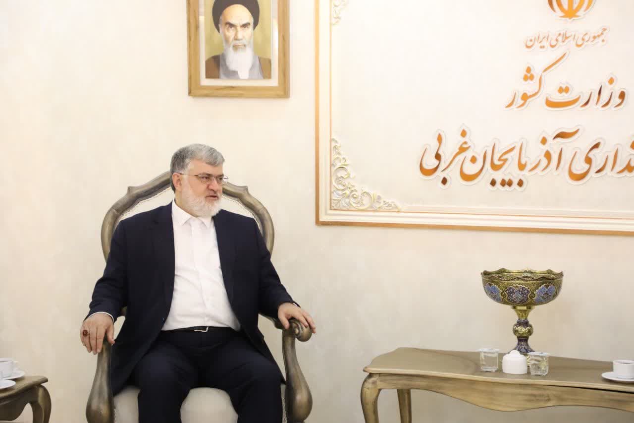 دیدار مدیر عامل شرکت هواپیمایی جمهوری اسلامی ایران با استاندار آذربایجانغربی + تصاویر