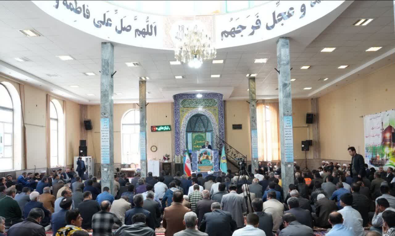 آلبوم تصویری / حضور استاندار آذربایجانغربی در اجتماع باشکوه امت رضوی شهرستان چایپاره