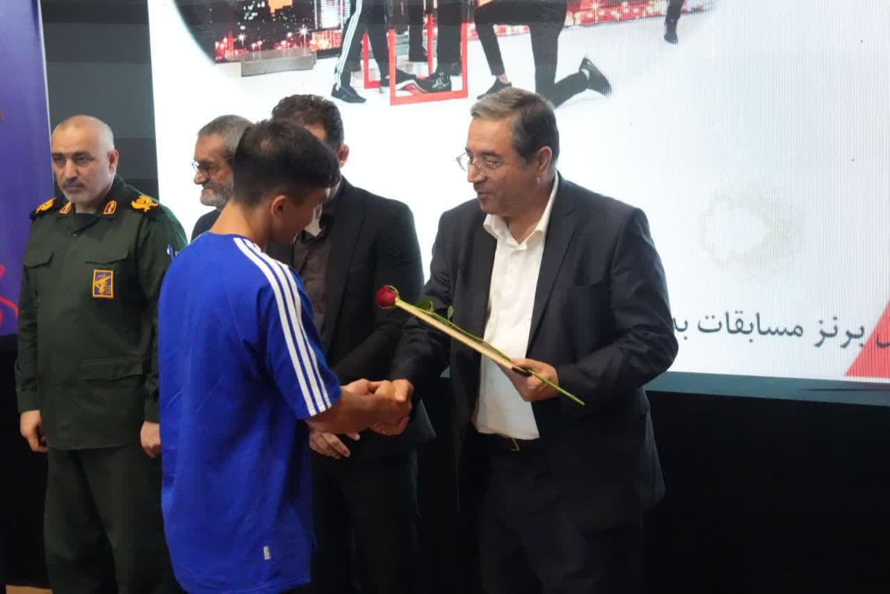 آلبوم تصویری / برگزاری آیین تجلیل از قهرمانان جهانی و آسیایی آذربایجانغربی