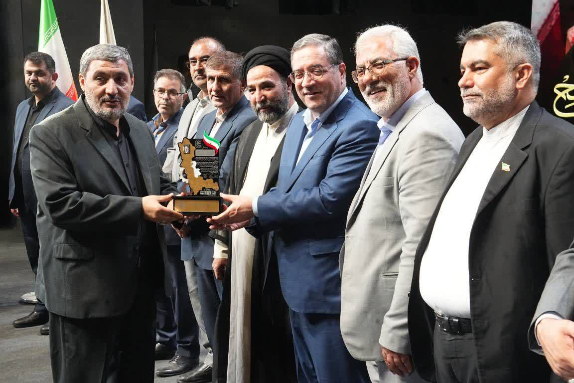 آلبوم تصویری / تجلیل از سرمایههای فرهنگی، اقتصادی و اجتماعی آذربایجانغربی