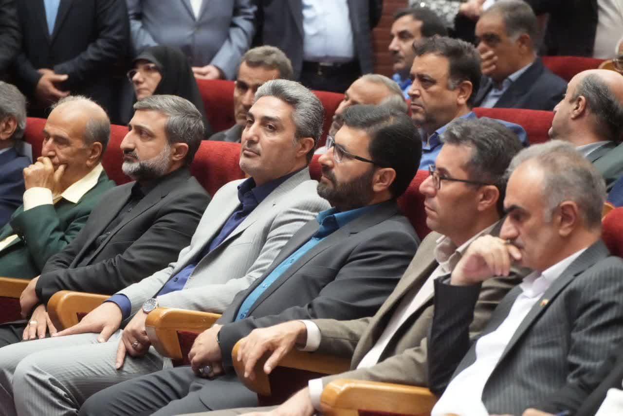 برگزاری نشست فعالین اقتصادی آذربایجانغربی + تصاویر