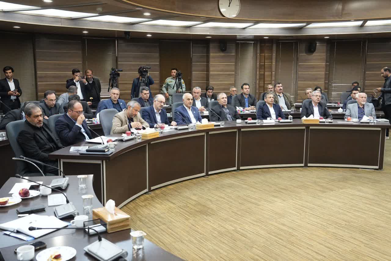 آلبوم تصویری / برگزاری نشست بررسی روند احیای دریاچه ارومیه