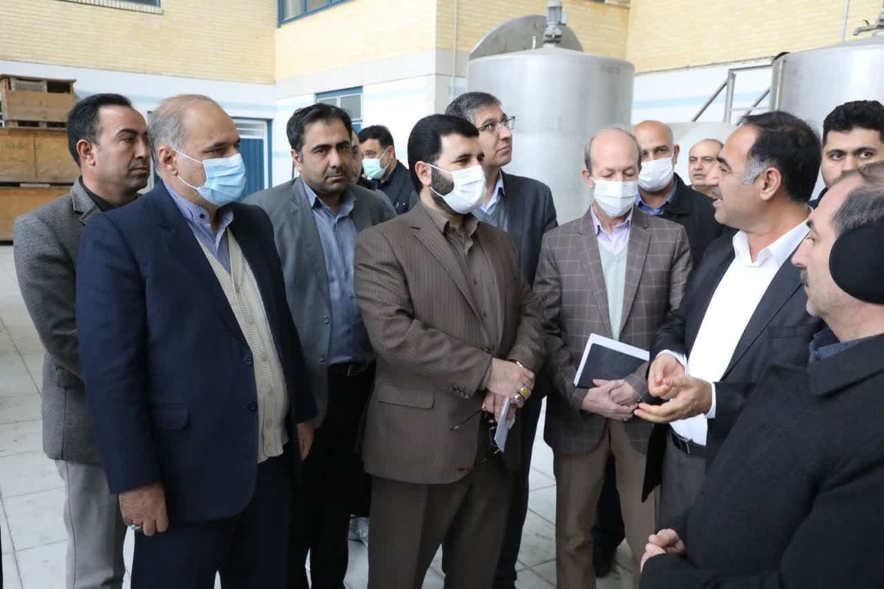 بازدید معاون هماهنگی امور اقتصادی استاندار آذربایجان غربی از دو شرکت تولیدی و صنعتی در ارومیه