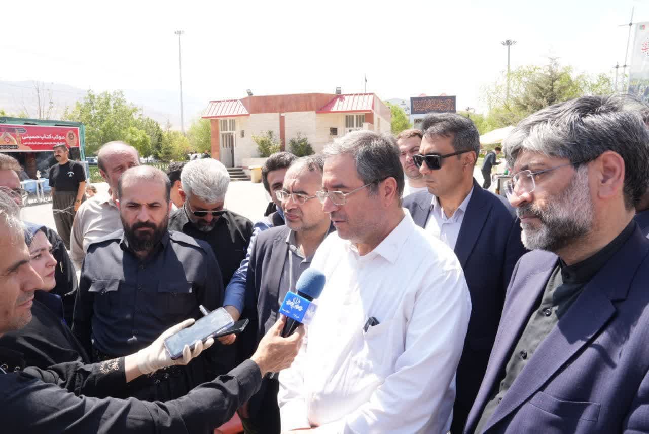 بازدید استاندار آذربایجانغربی از روند ارائه خدمات به زائران اربعین حسینی + تصاویر