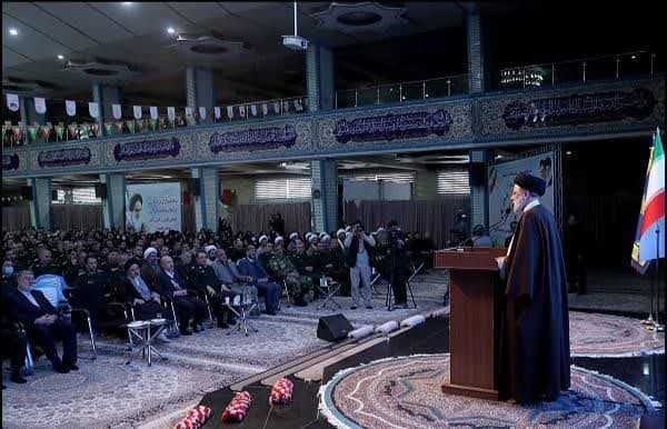 حضور رئیس جمهور در جمع پاسداران سپاه شهدا استان آذربایجان غربی + تصاویر