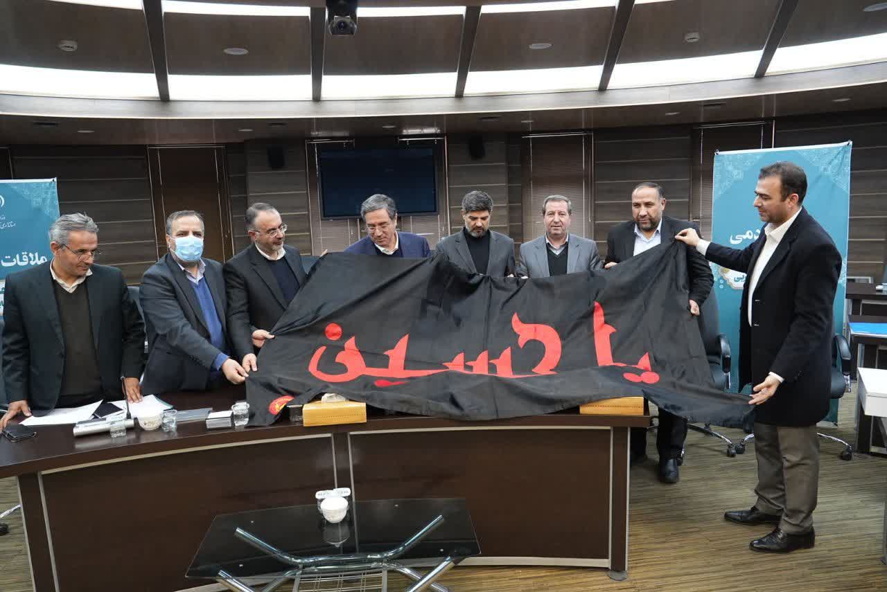 استقبال از پرچم حرم سیدالشهدا امام حسین (ع) + تصاویر