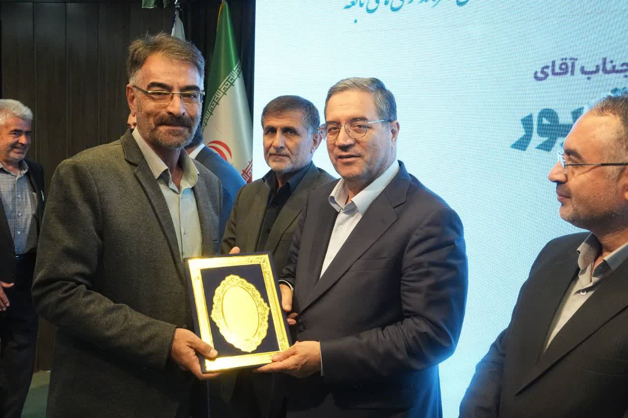 آلبوم تصویری / برگزاری آیین تکریم بازنشستگان استانداری، فرمانداریها و بخشداریهای آذربایجانغربی