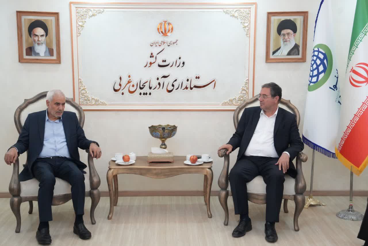 دیدار رئیس فدراسیون بینالمللی ورزشهای زورخانهای و کشتی پهلوانی با استاندار آذربایجانغربی + تصاویر