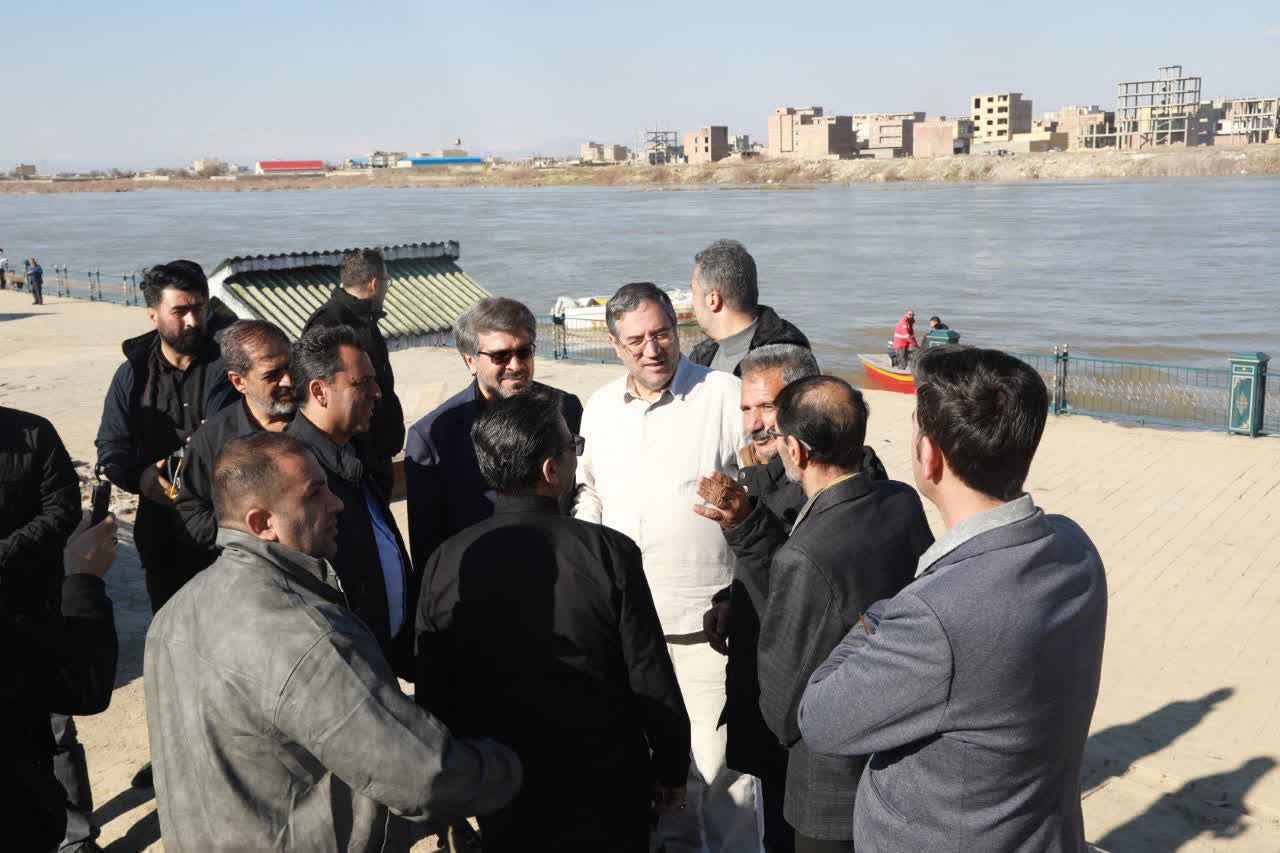 حضور میدانی و بازدید استاندار آذربایجان‌غربی از جریان انتقال آب از رودخانه‌های حوضه آبریز به دریاچه ارومیه + تصاویر