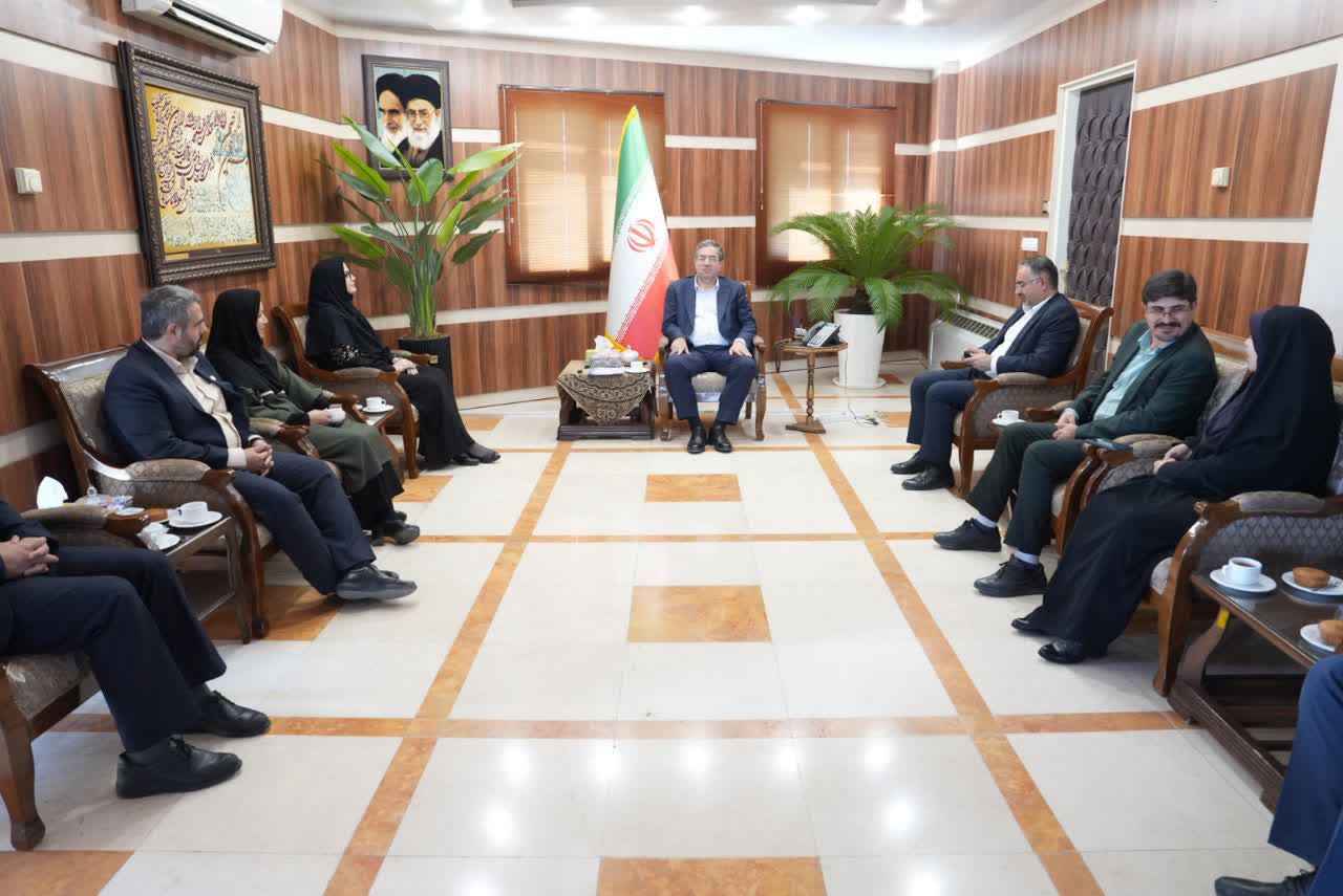 دیدار دبیرکل نهاد کتابخانههای عمومی کشور با استاندار آذربایجانغربی + تصاویر