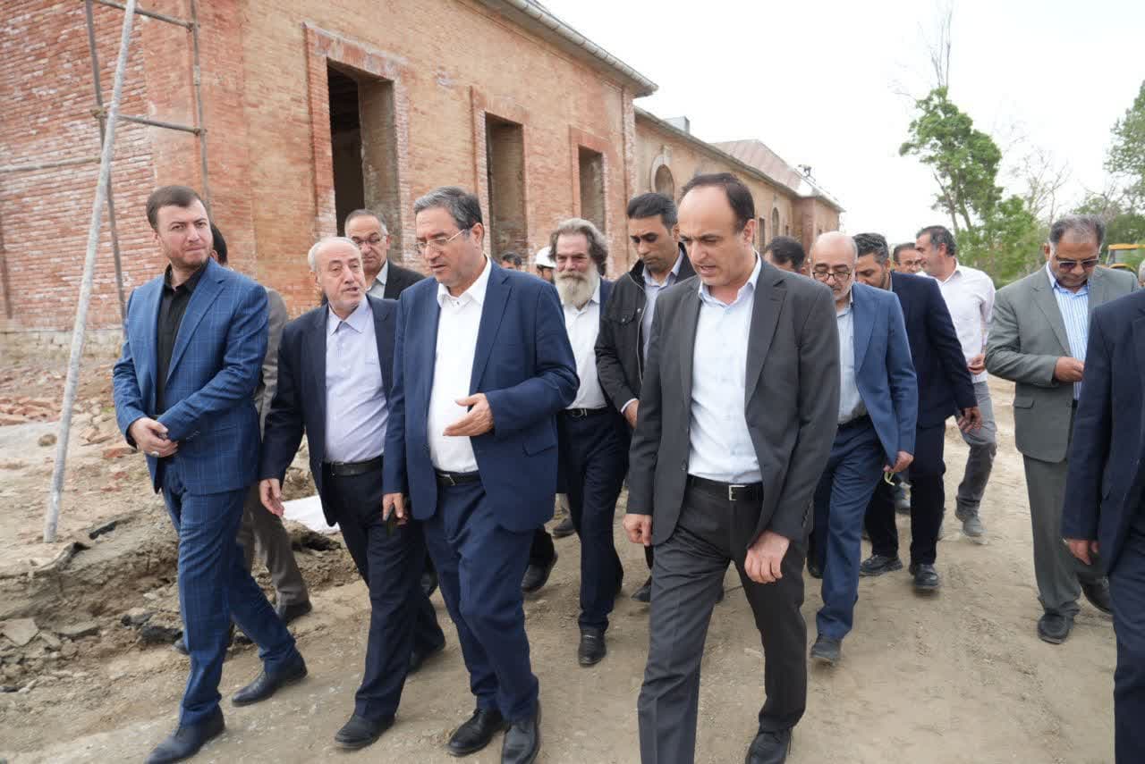 آلبوم تصویری / بازدید استاندار آذربایجانغربی از روند آماده سازی مرکز خدمات سرمایهگذاری استان