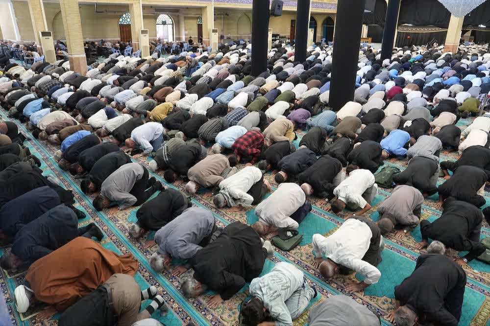 تجلی وحدت و بصیرت در نماز جمعه ارومیه + تصاویر
