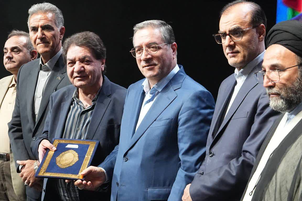 آلبوم تصویری / تجلیل از جهادگران صنعت و معدن آذربایجان‌غربی
