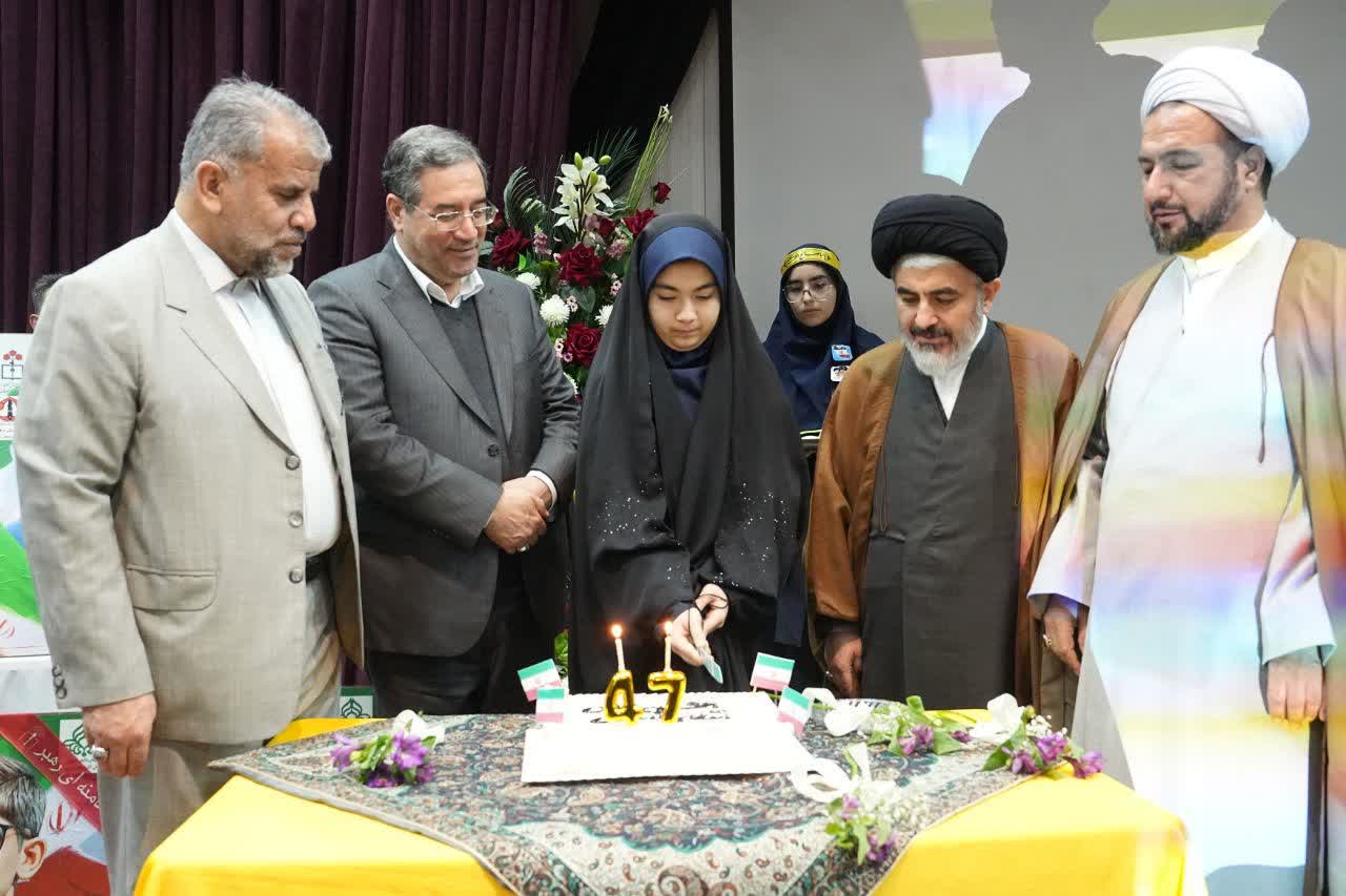 برگزاری آیین نواخته شدن زنگ انقلاب در ارومیه + تصاویر