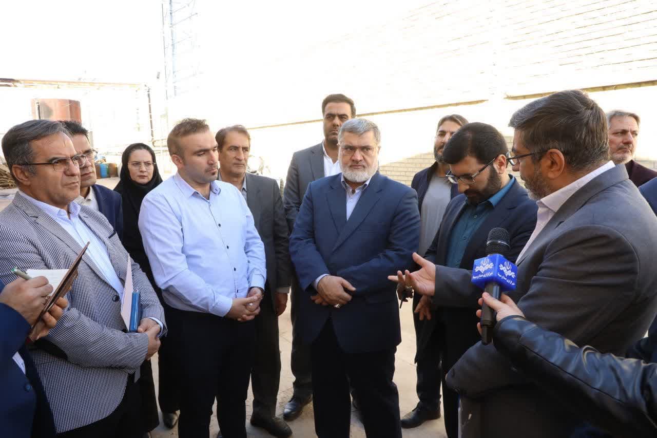 آلبوم تصویری / بازدید استاندار آذربایجان غربی از دو واحد تولیدی در ارومیه
