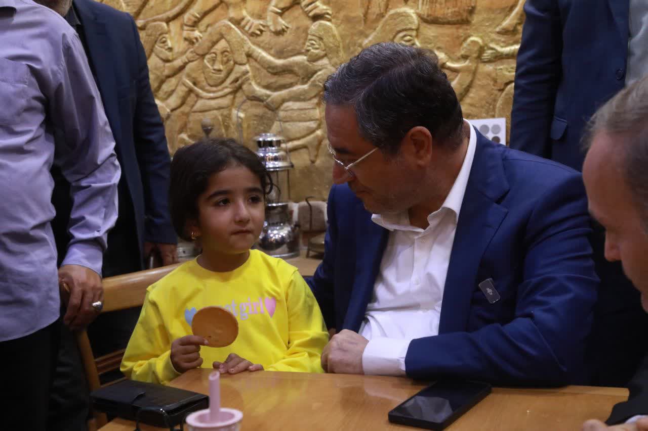 بازدید استاندار آذربایجانغربی از تپه تاریخی حسنلو نقده + تصاویر