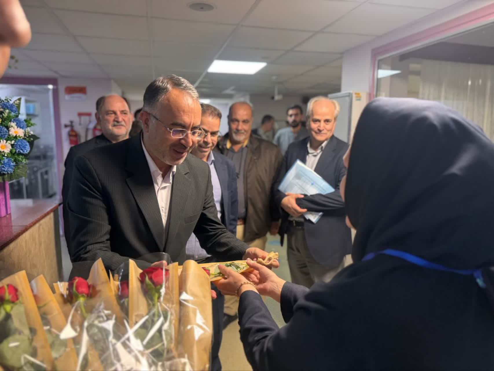 قدردانی از ایثار و فداکاری پرستاران در ارومیه