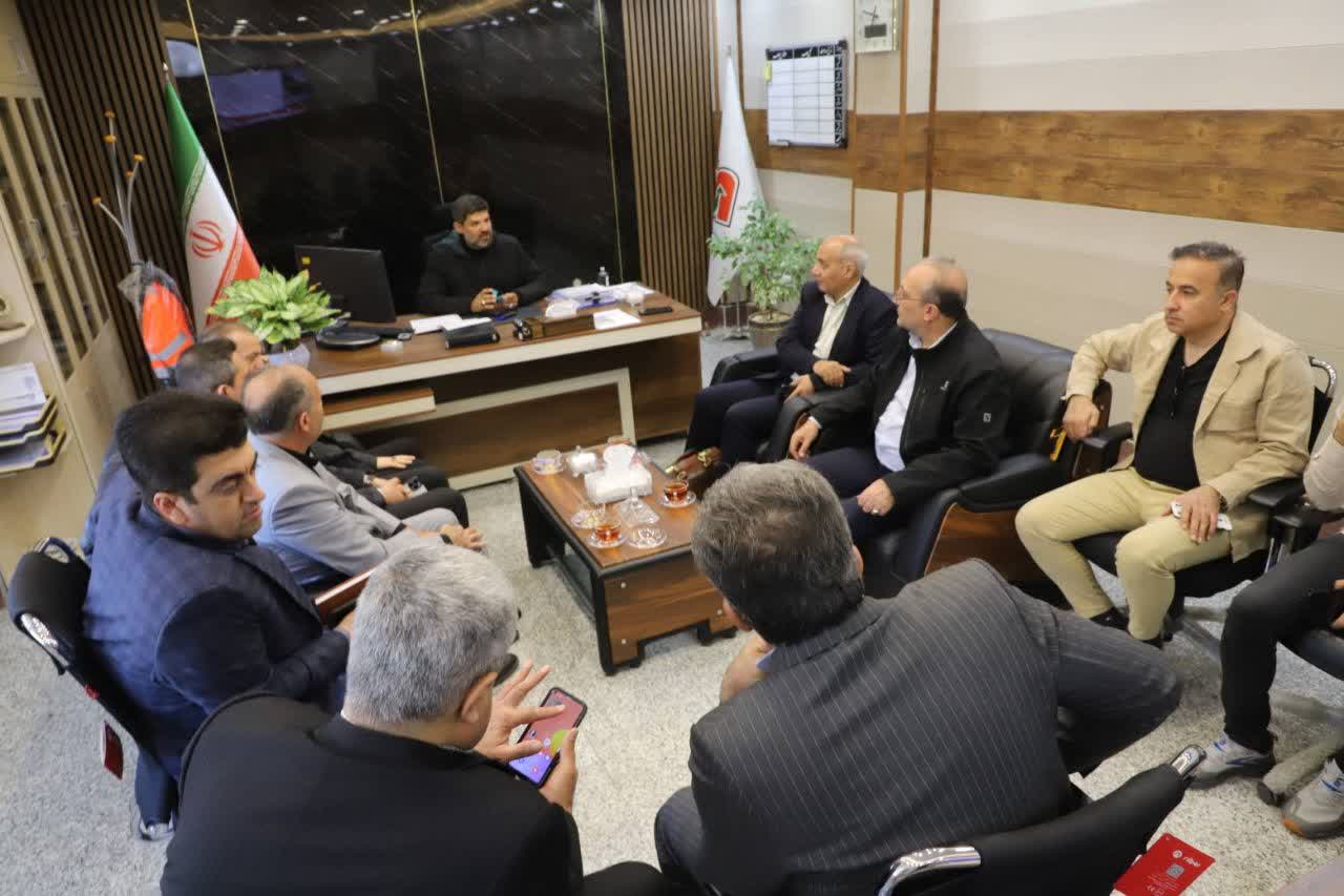 برگزاری جلسه هماهنگی و بررسی مشکلات پروژه مرکز لجستیک و بندر خشک شهرستان نقده