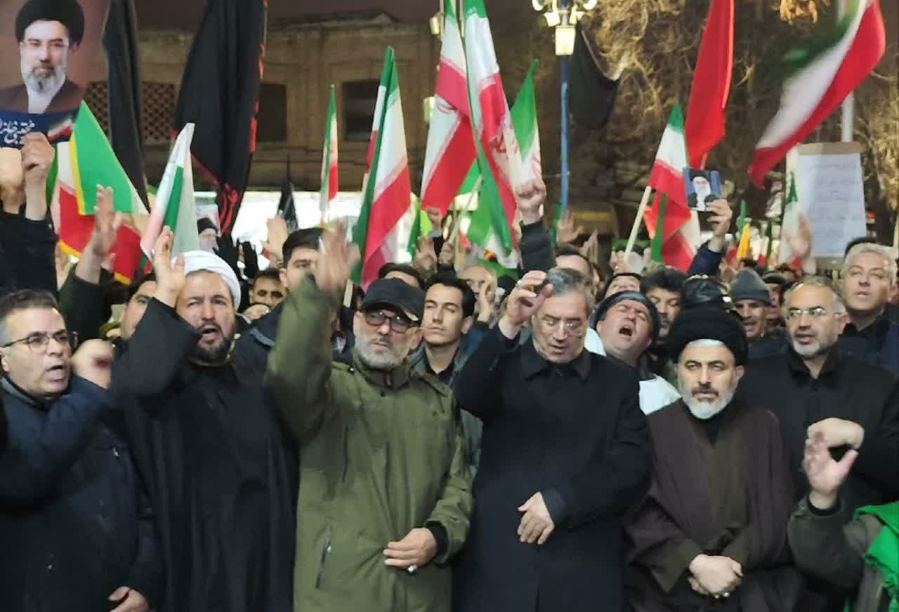 تداوم برگزاری تجمعات شبانه مردم و مسئولان در ارومیه + تصاویر