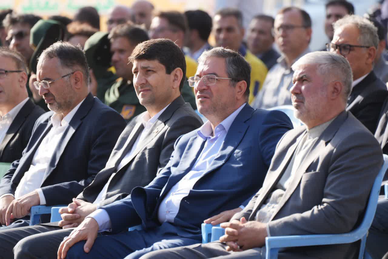 ادای احترام وزیر ارتباطات و فناوری اطلاعات به مقام شامخ شهدای ارومیه + تصاویر