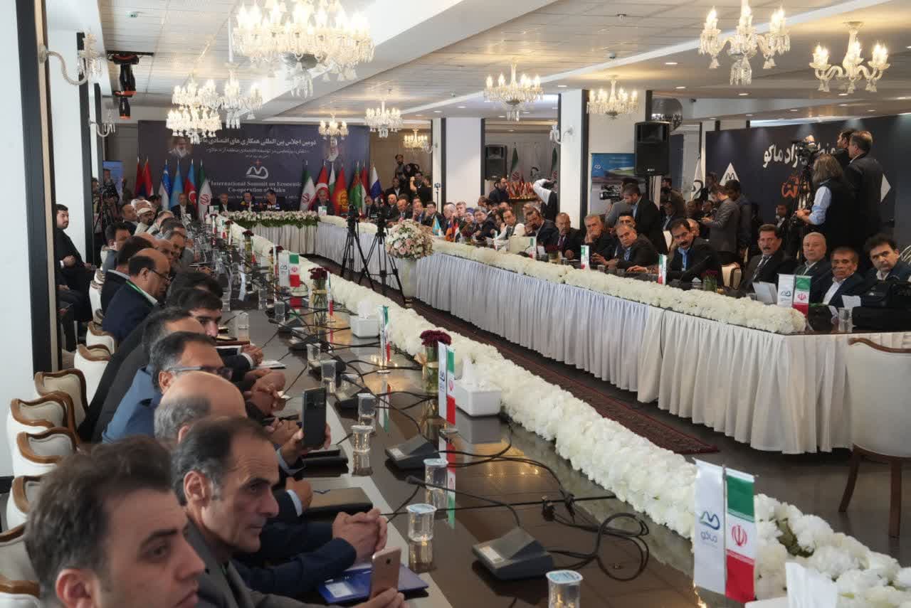 آلبوم تصویری / برگزاری دومین اجلاس بینالمللی نقش دیپلماسی در توسعه اقتصادی منطقه آزاد ماکو
