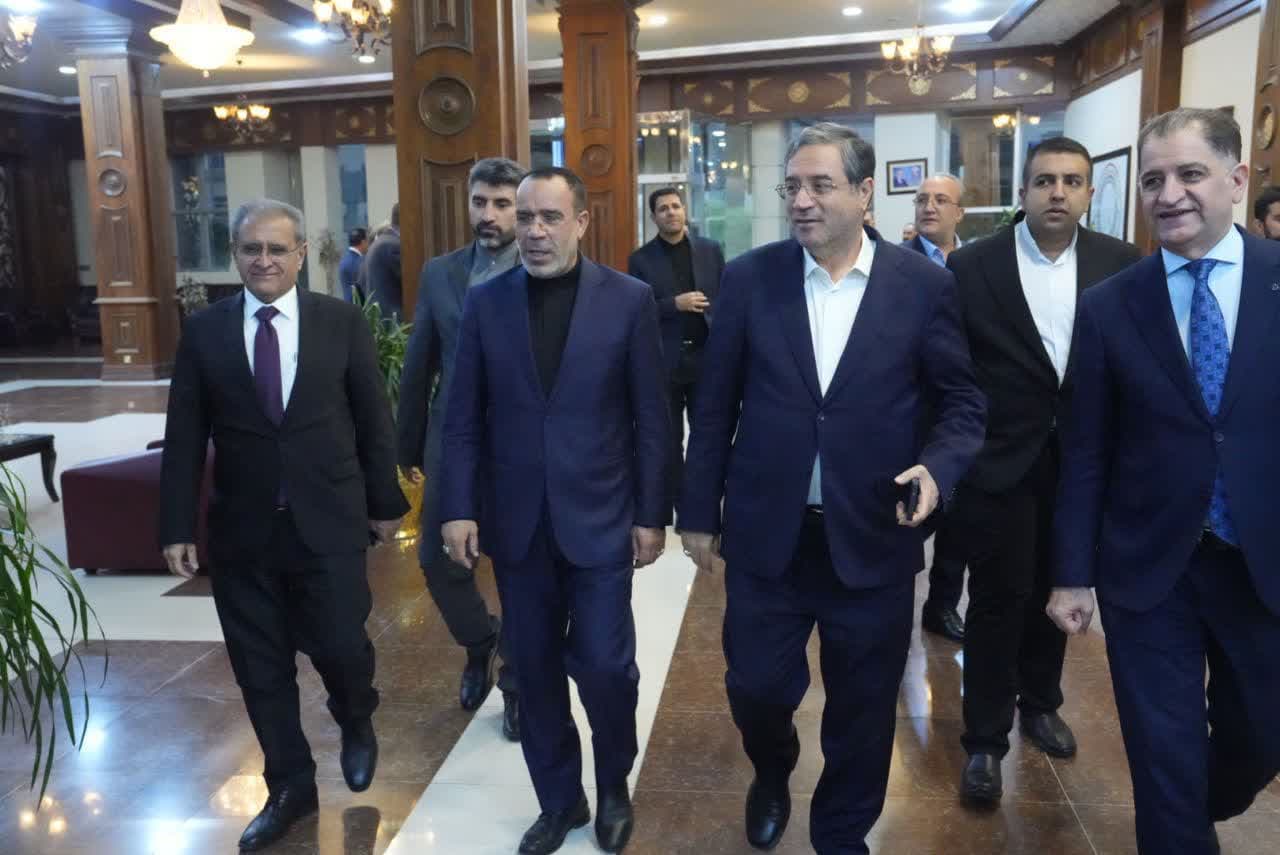 دیدار استاندار آذربایجانغربی با استاندار و هیئت رئیسه اتاق بازرگانی اربیل اقلیم کردستان عراق + تصاویر