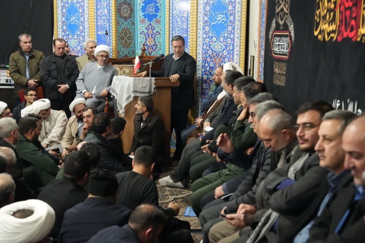 برپایی میز خدمت محله محور با حضور استاندار آذربایجانغربی + تصاویر