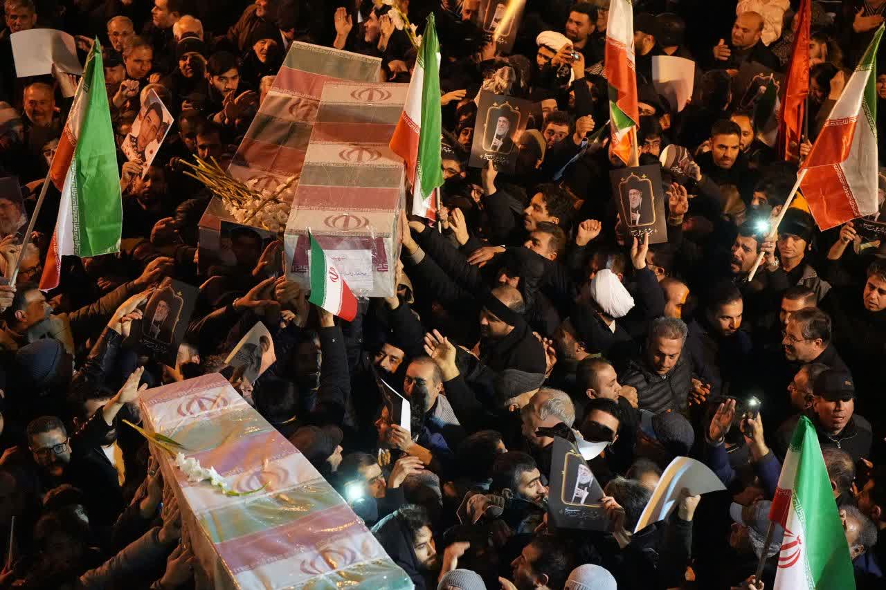 برگزاری آیین شهادت حضرت امام خامنه‌ای (قدس سره) و تشییع پیکر مطهر شهدای حافظان امنیت آذربایجان‌غربی + تصاویر