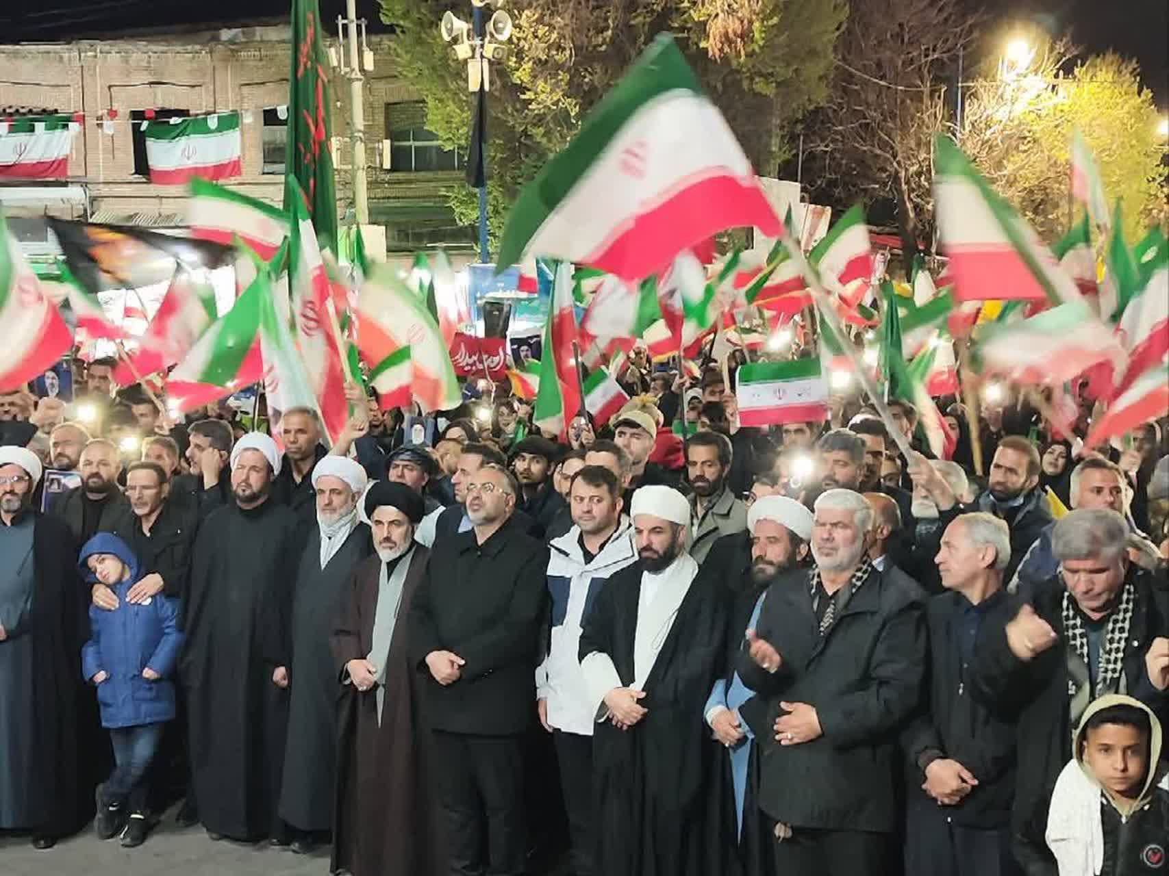 تداوم مقاومت و حضور آگاهانه مردم در خیابان پایه گذار امنیت استان + تصاویر