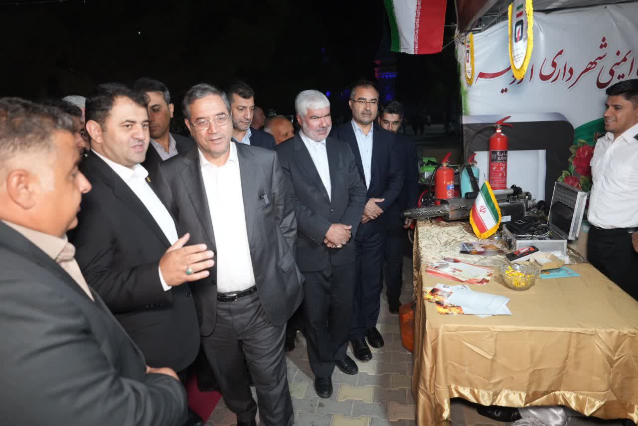 آلبوم تصویری / آغاز هشتمین جشنواره انگور ارومیه