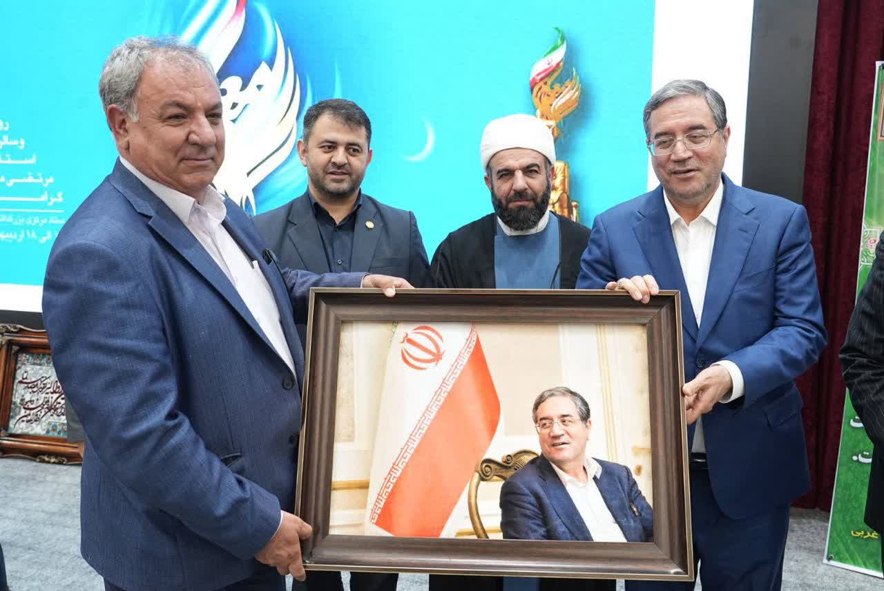 آلبوم تصویری / برگزاری آیین تجلیل از معلمان نمونه آذربایجانغربی