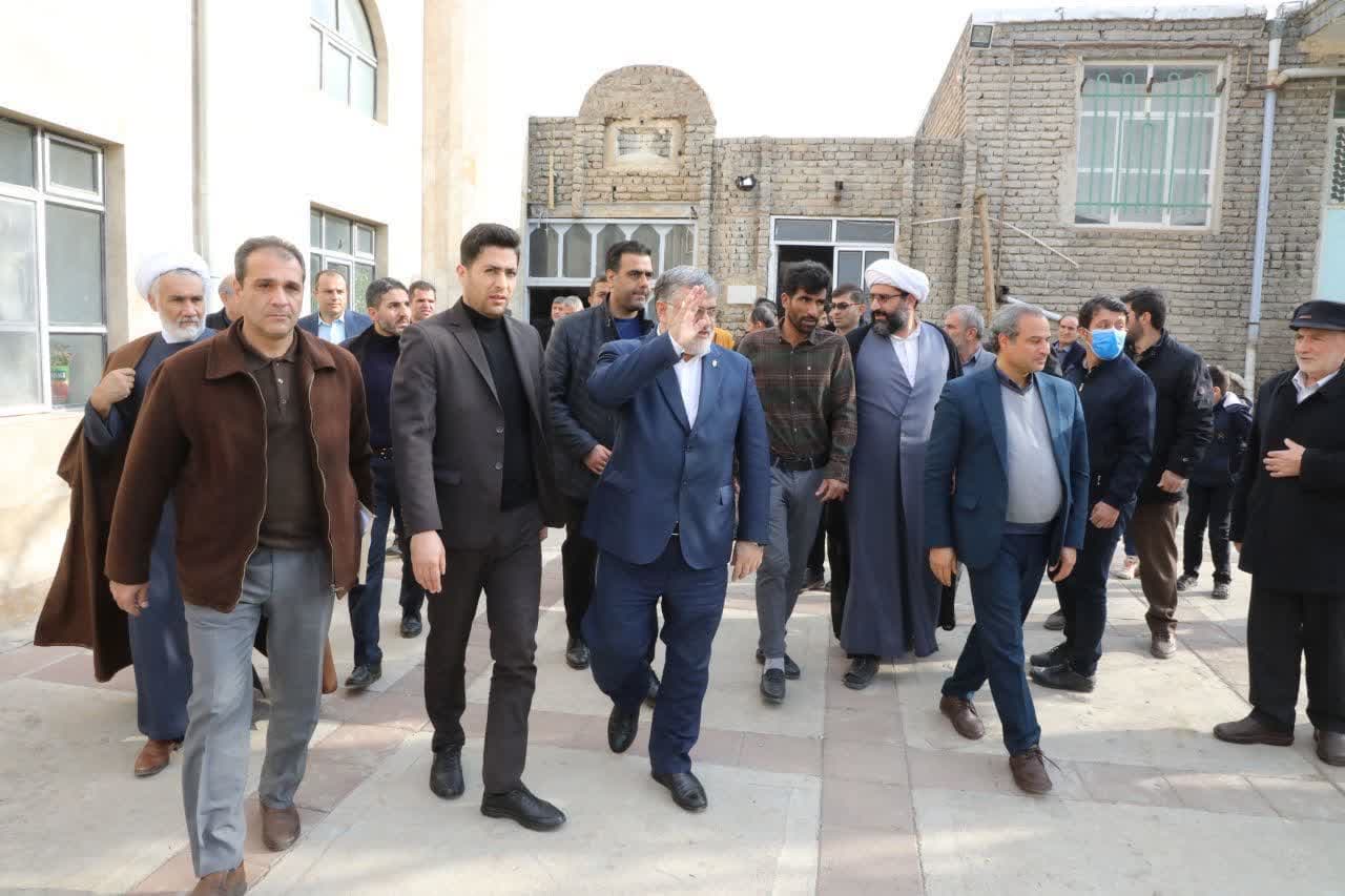 آلبوم تصویری / حضور استاندار آذربایجانغربی در جمع مردم روستای چورس شهرستان چایپاره