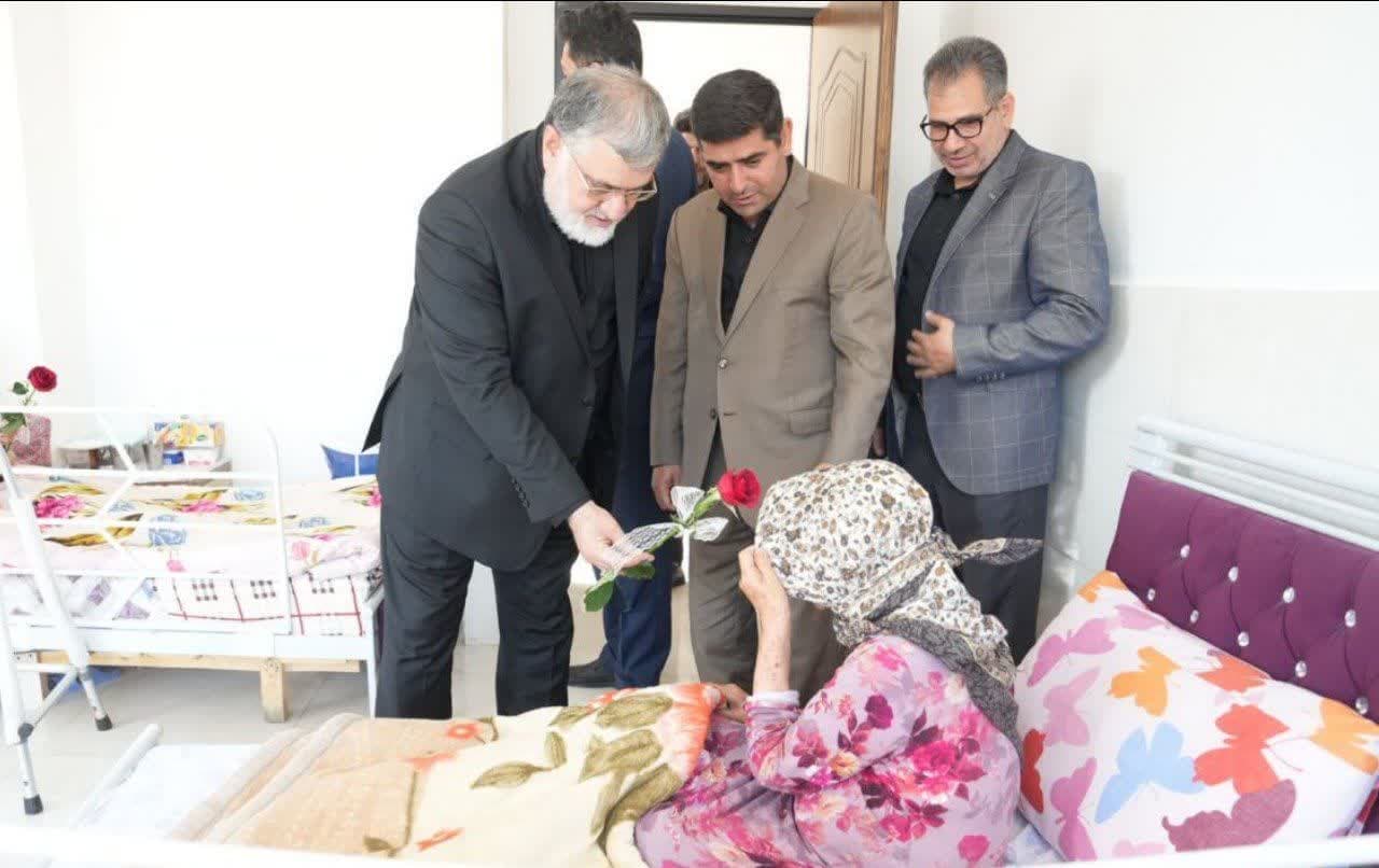 آلبوم تصویری / حضور استاندار آذربایجان غربی در مرکز توانبخشی و نگهداری سالمندان محسنین ارومیه
