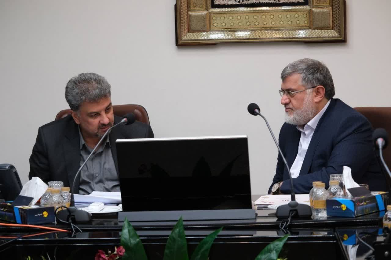 بررسی راهکارهای توسعه زیرساختهای شبکه برق آذربایجان غربی