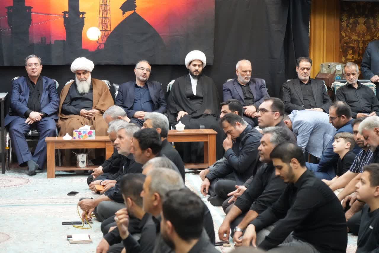 برگزاری آیین عزاداری شبهای محرم و شهادت اباعبدالله الحسین (ع) در مسجد جنرال ارومیه + تصاویر