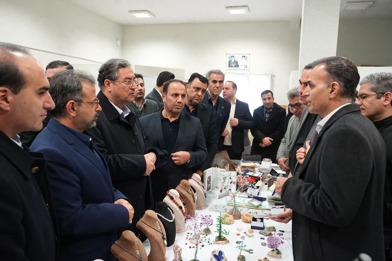 آغاز اجرای تفاهم‌نامه افتتاح کارگاه گوهرتراشی در ارومیه + تصاویر