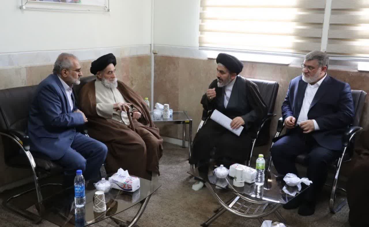 آلبوم تصویری / حضور معاون امور مجلس رئیس جمهور در نماز جمعه ارومیه
