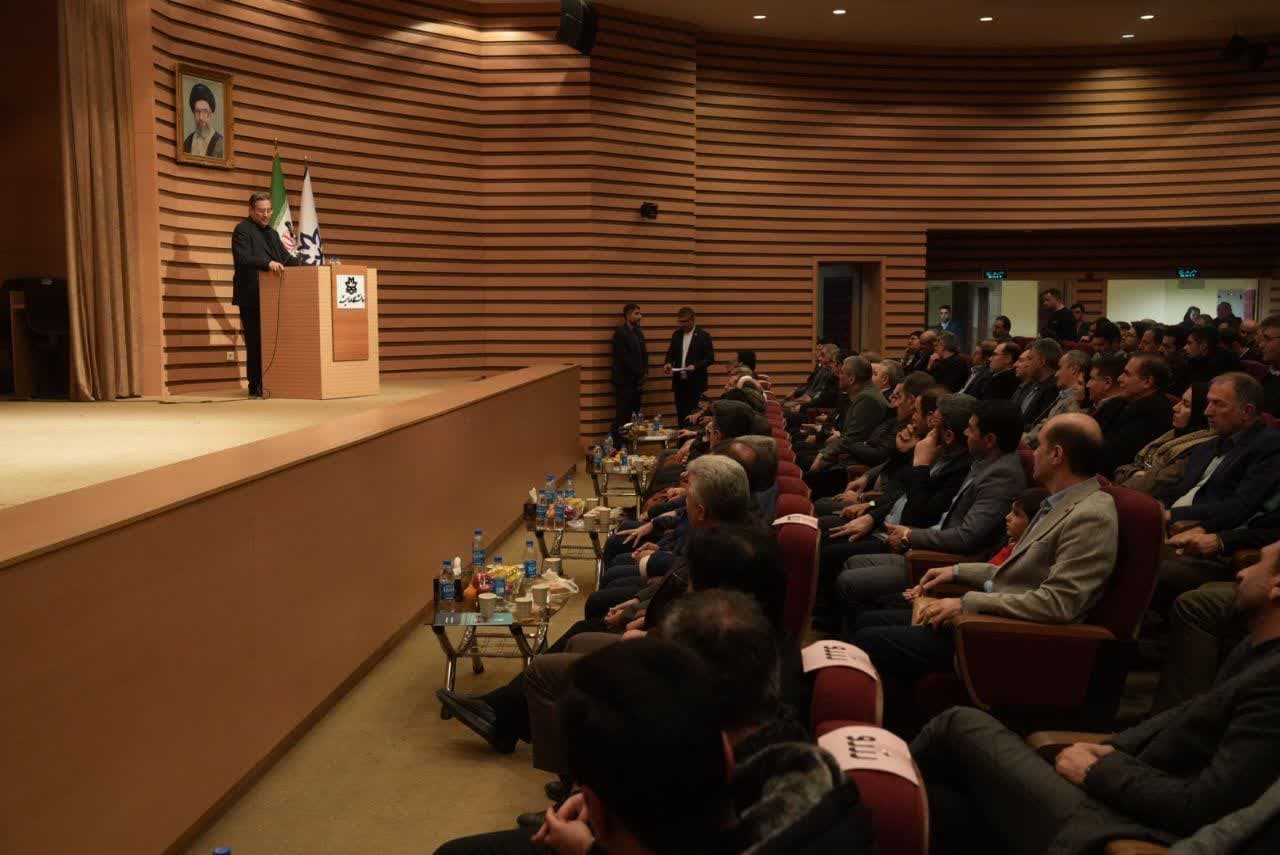 آلبوم تصویری / حضور استاندار آذربایجانغربی در جشنواره تجلیل از برگزیدگان پژوهش و فناوری استان