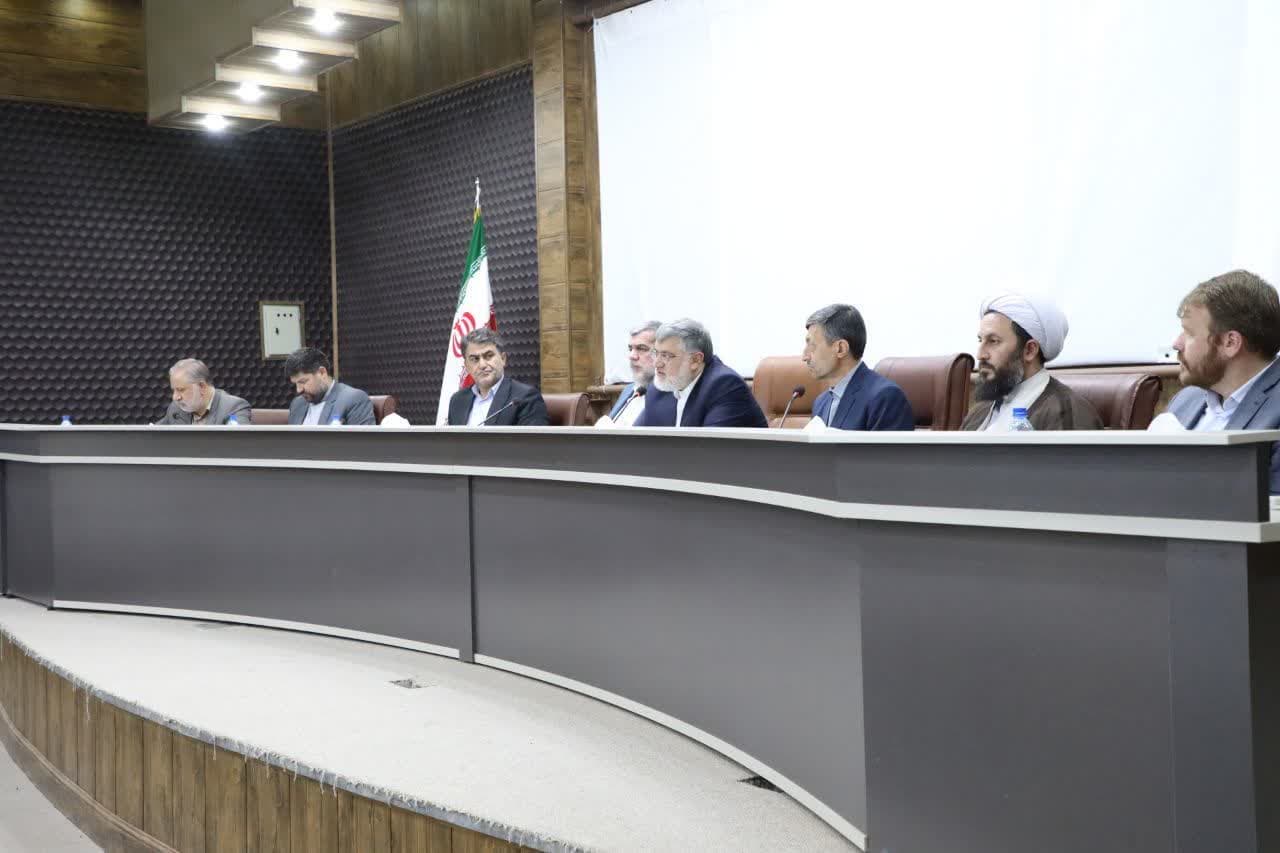 برگزاری جلسه بررسی روند بازسازی مناطق زلزلهزده شهرستان خوی + تصاویر