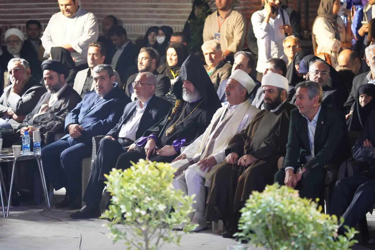 بارگاه عارف بزرگ ایران پس از دو دهه انتظار گشوده شد + تصاویر