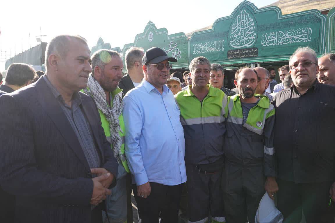 بازدید استاندار آذربایجان‌غربی از روند خدمت‌رسانی به زائران اربعین در پایانه مرزی تمرچین + تصاویر