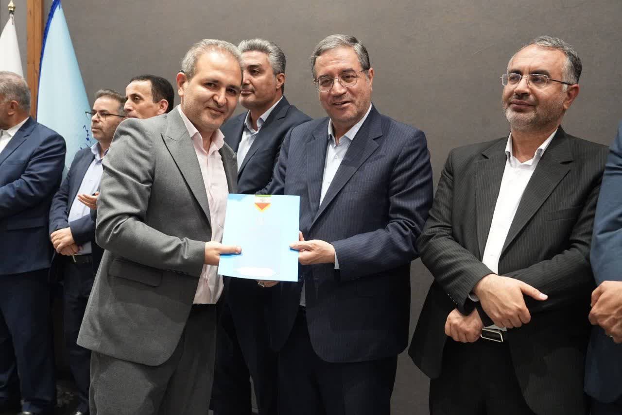 آلبوم تصویری / تجلیل از قهرمانان و ورزشکاران ناشنوای آذربایجان‌غربی