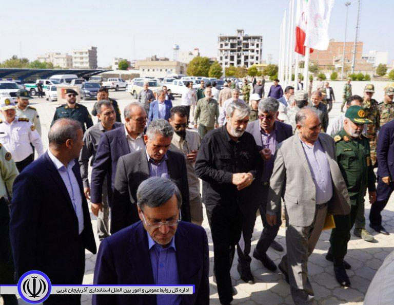 بازدید اعضا و رئیس کمیسیون امنیت ملی مجلس شورای اسلامی و معاون راهداری سازمان راهداری و حمل و نقل جاده ای از پایانه مرزی پلدشت در آذربایجان غربی+ آلبوم تصاویر