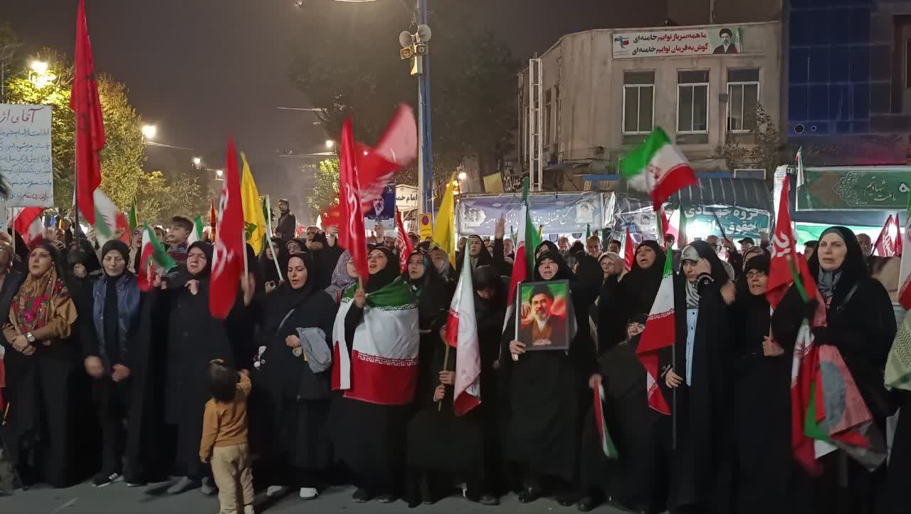ارومیه جلوهای از همدلی ملی در دفاع از وطن + تصاویر