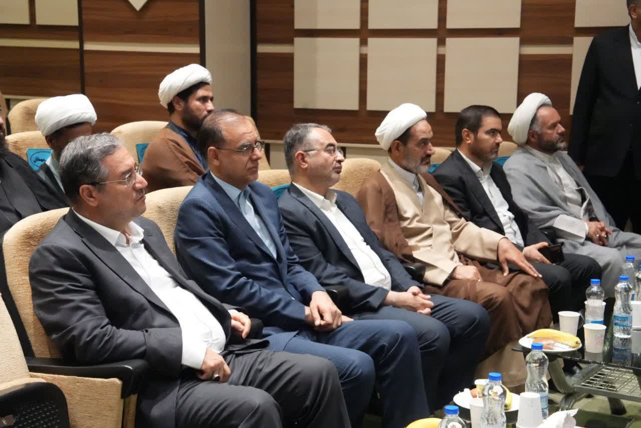 تجلیل از قضات و کارکنان نمونه دادگستری آذربایجانغربی + تصاویر