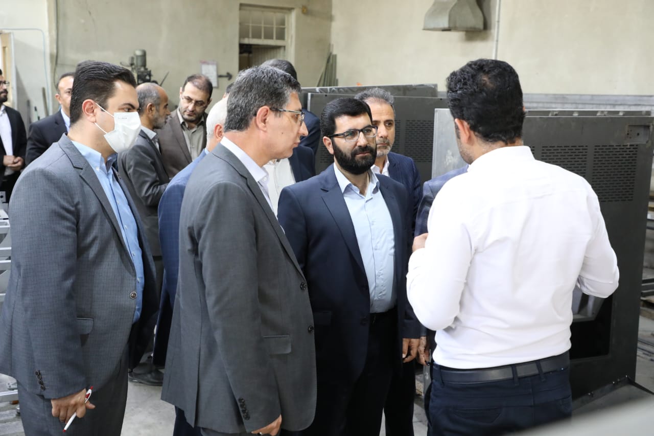 بازدید سرپرست معاونت هماهنگی امور اقتصادی استانداری آذربایجانغربی از دو واحد تولیدی و صنعتی در ارومیه