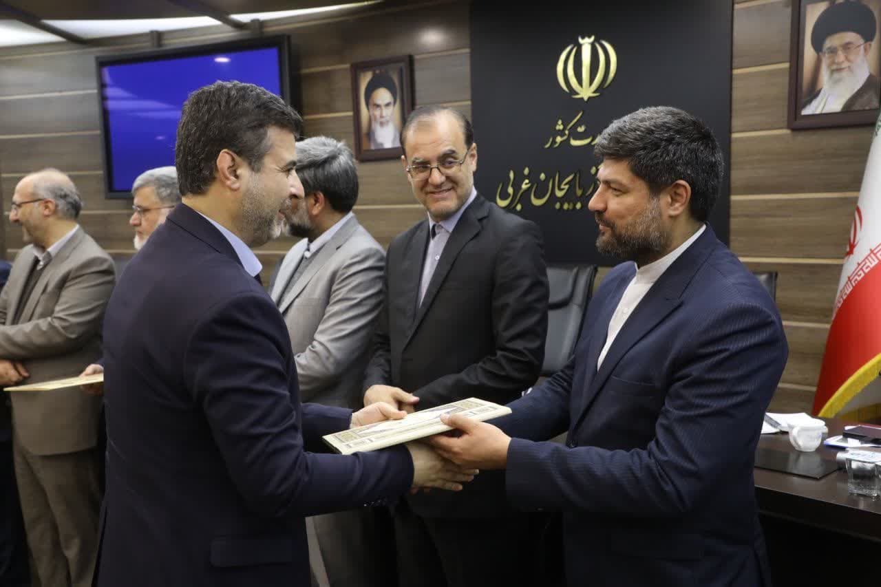 آلبوم تصویری / برگزاری نشست آذربایجانغربی در مسیر پیشرفت و آبادانی